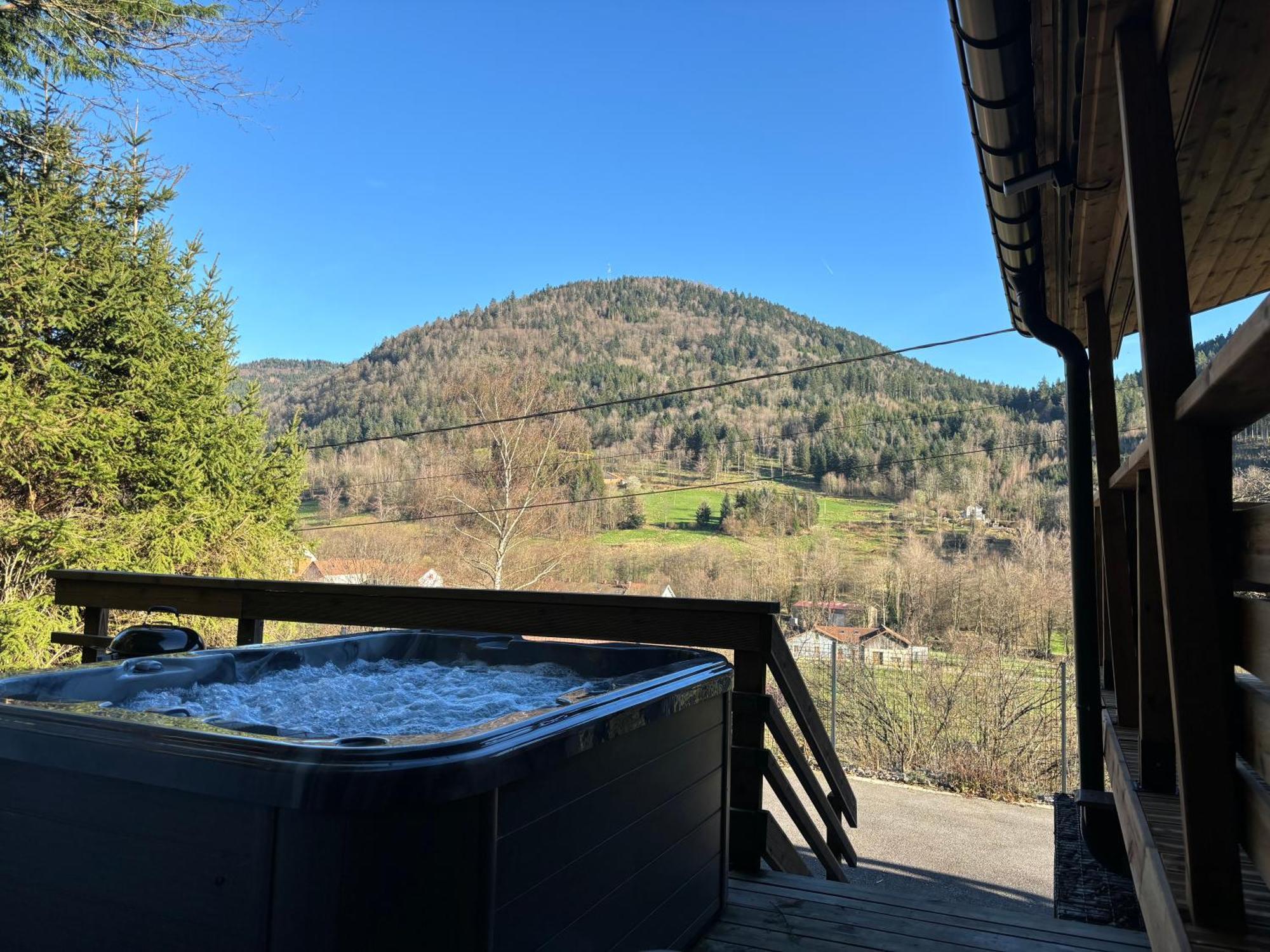 Chalet Du Faubourg & Jacuzzi, Proximite Gerardmer & La Bresse Rochesson Exteriér fotografie